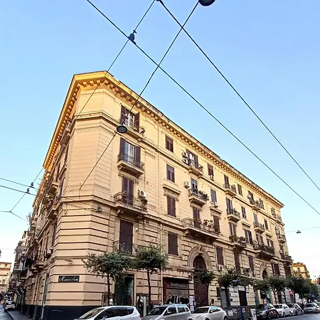 Domus Apartman Nápoly